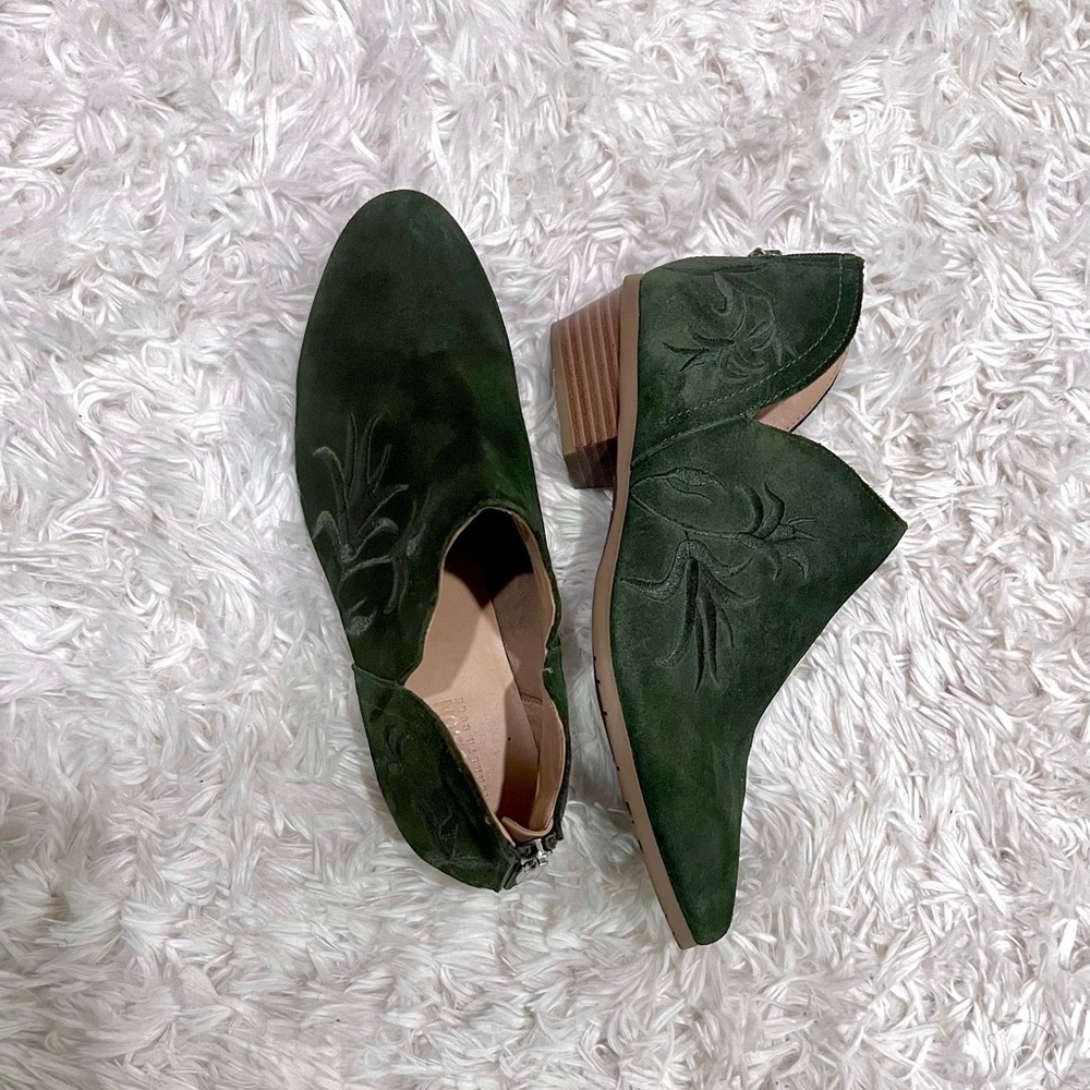 Kenneth Cole Reaction Suede Booties